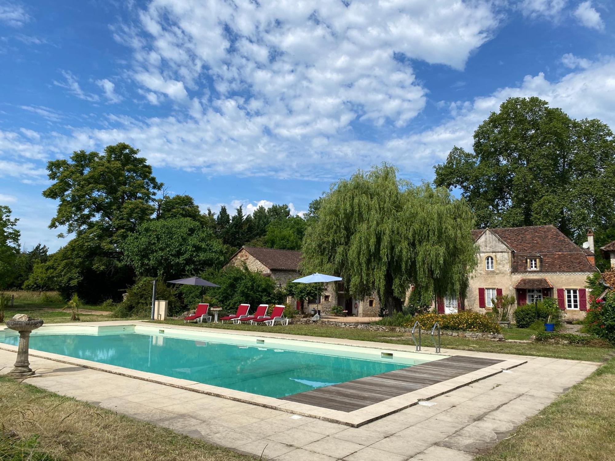 Vila Sfeervol Vakantiehuis Op Landgoed Aan De Dordogne Prudhomat Exteriér fotografie